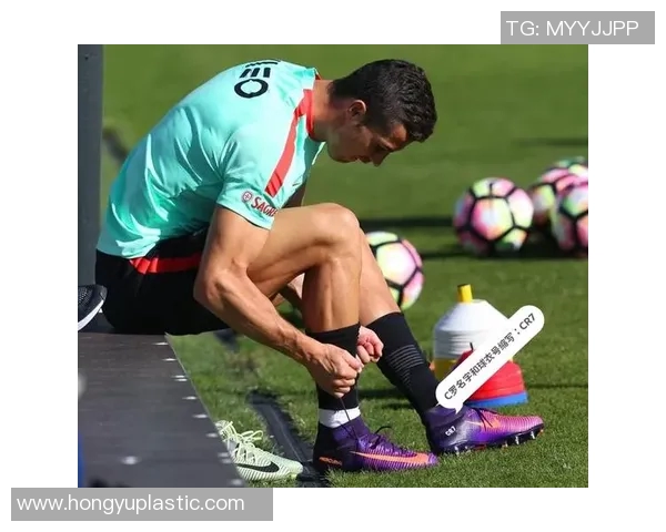 足球明星短裤背后的故事与时尚潮流解析