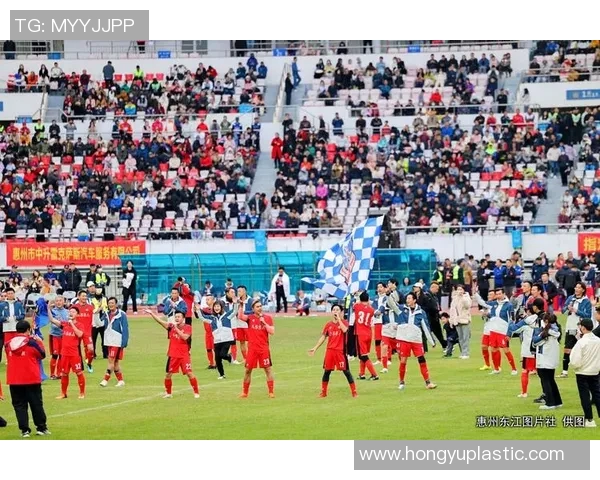 足球明星转会现场视频揭秘球迷热情与幕后故事全记录